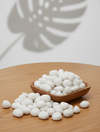 Plantkind Pebbles White 1 kg | Gardening  Decoratives | Pack of 1